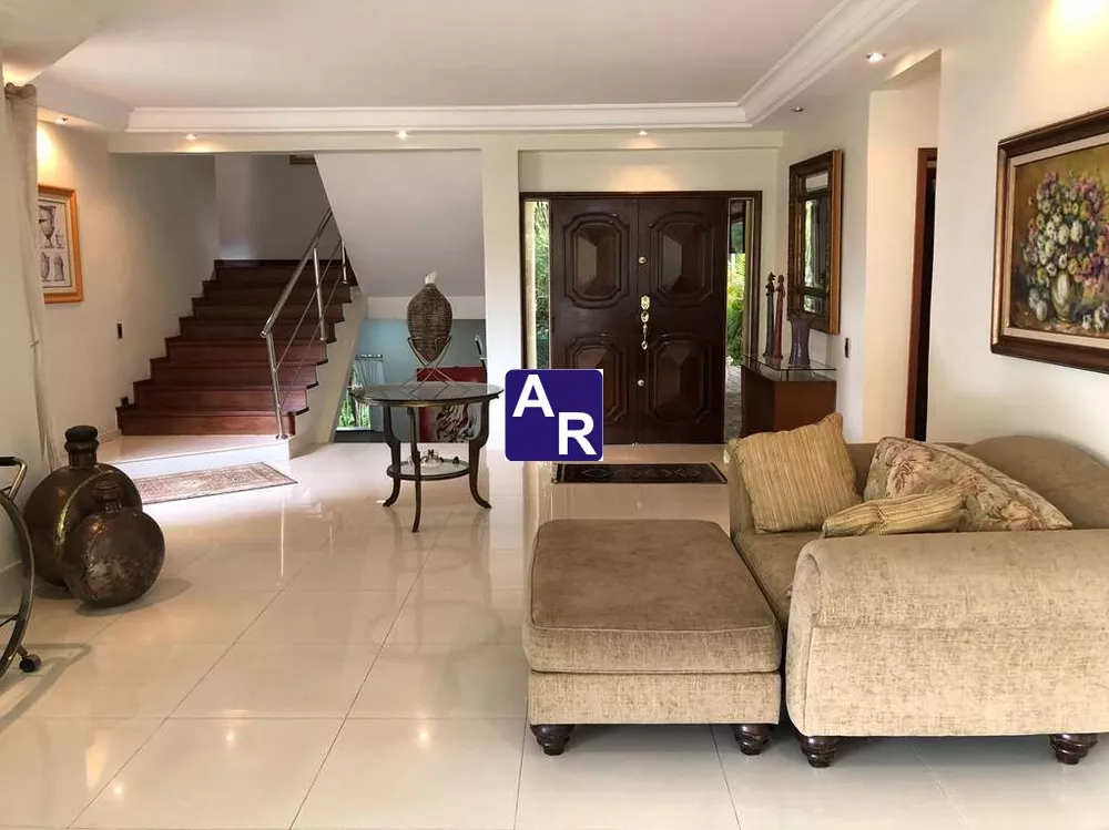 Casa de Condomínio à venda com 4 quartos, 800m² - Foto 2