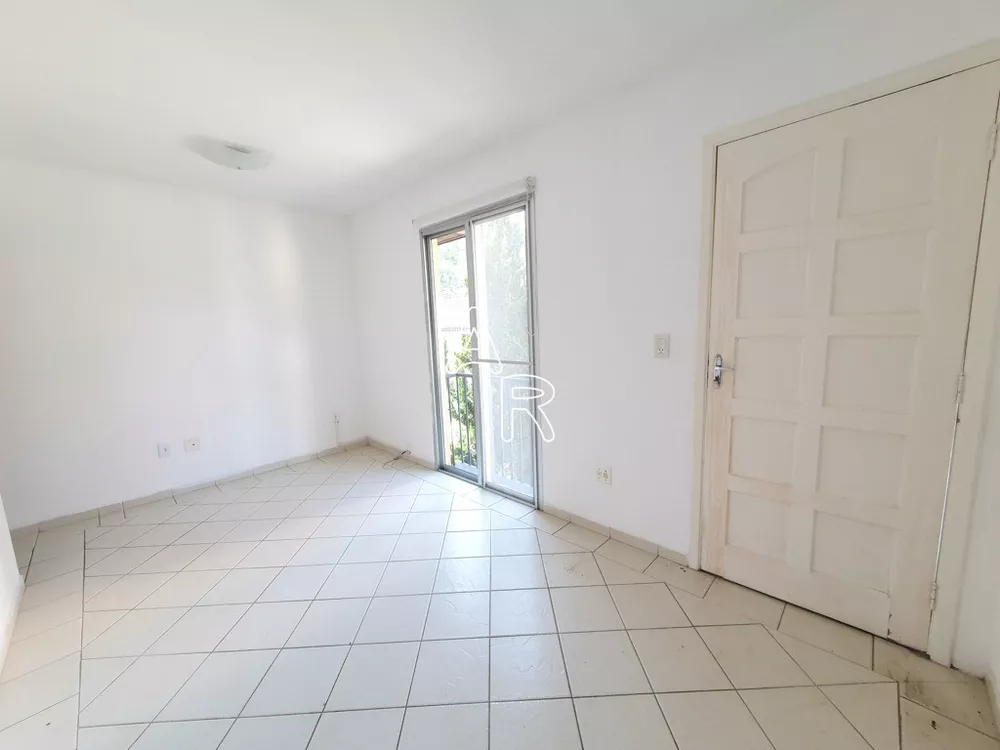 Casa de Condomínio à venda com 2 quartos, 50m² - Foto 2