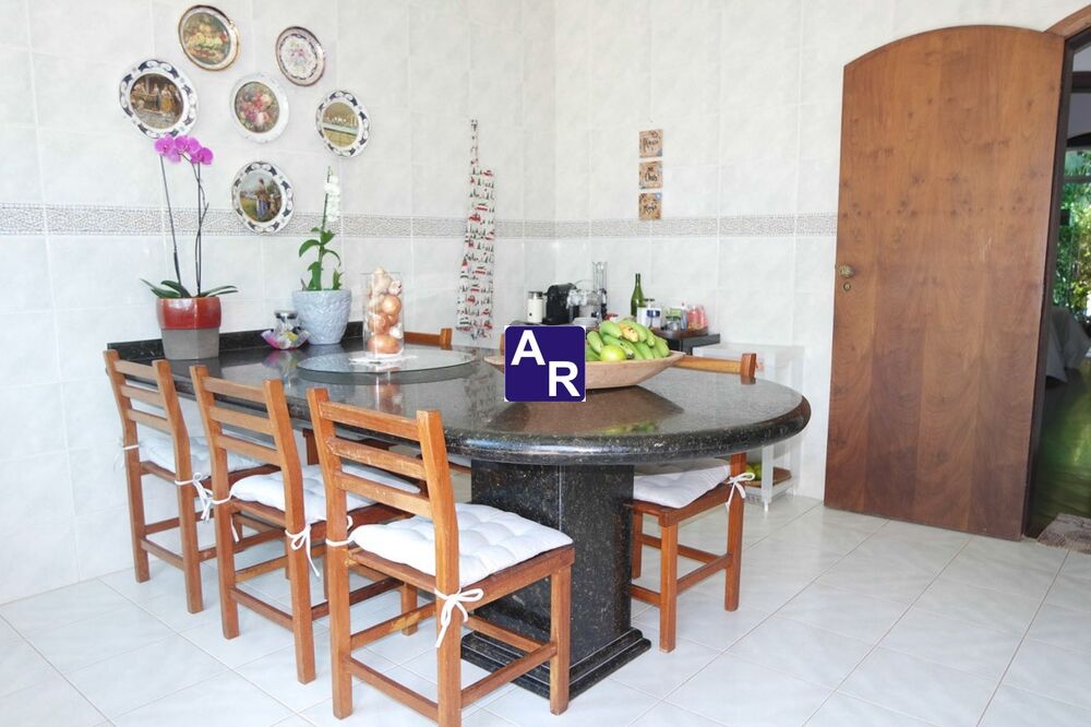 Casa à venda e aluguel com 5 quartos, 500m² - Foto 8