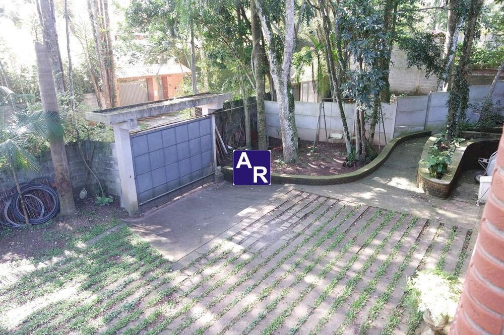 Casa à venda e aluguel com 5 quartos, 500m² - Foto 14