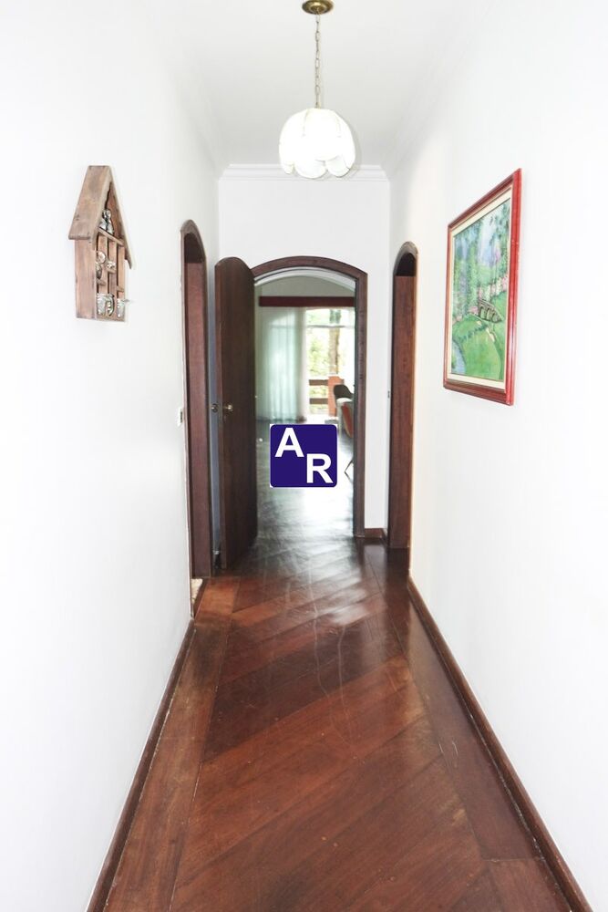 Casa à venda e aluguel com 5 quartos, 500m² - Foto 9