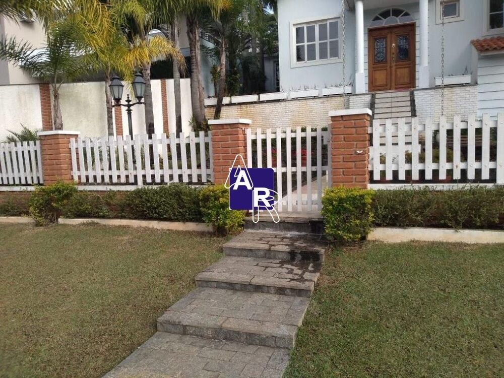 Casa de Condomínio à venda com 3 quartos, 450m² - Foto 1