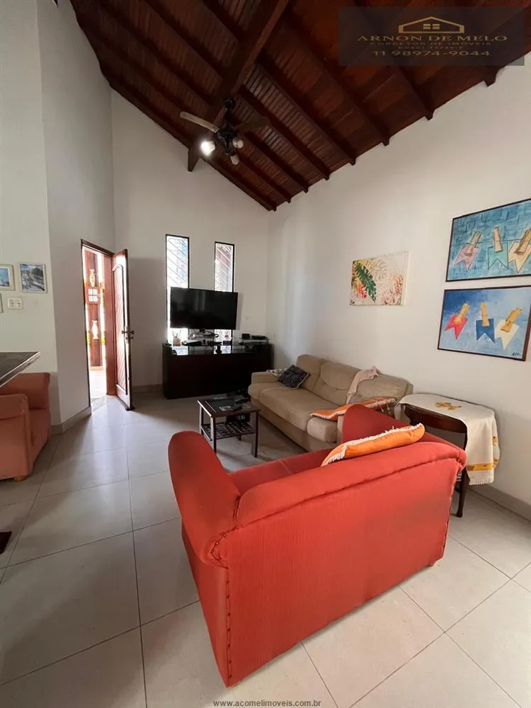 Casa, 3 quartos, 203 m² - Foto 2