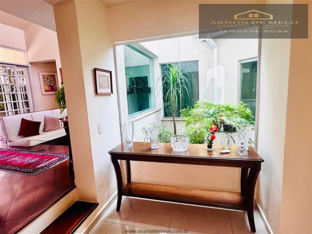 Casa, 3 quartos, 270 m² - Foto 1