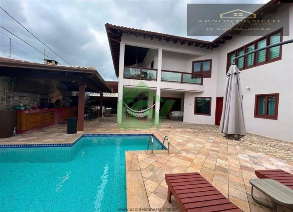 Casa, 4 quartos, 195 m² - Foto 1