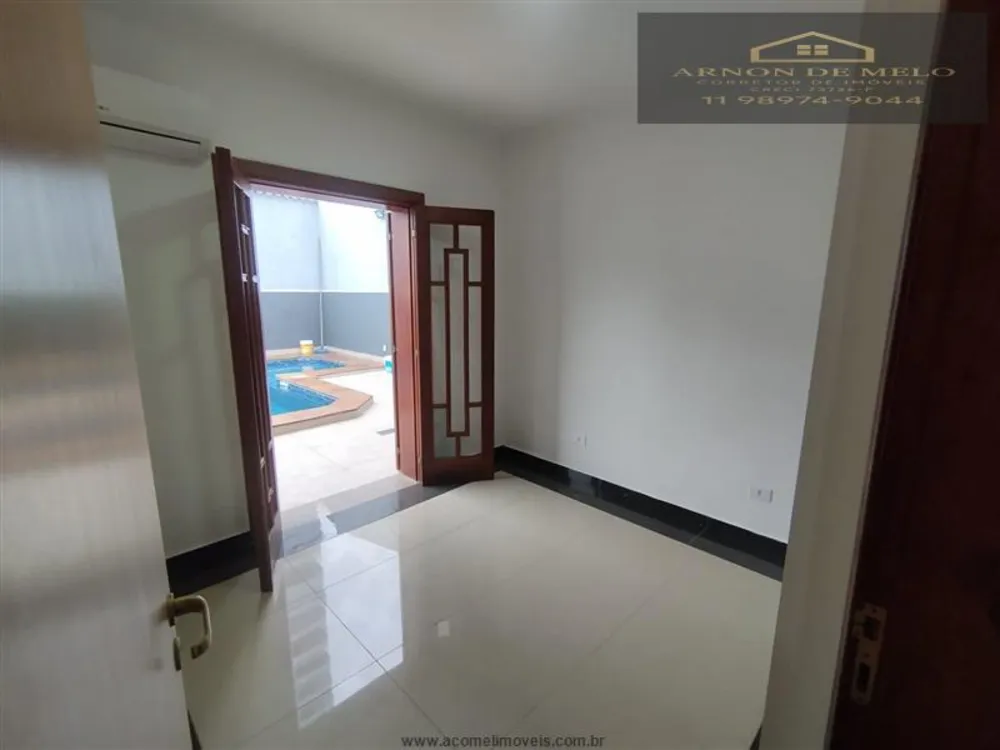 Casa, 3 quartos, 250 m² - Foto 9
