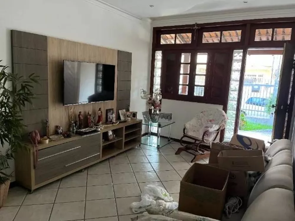 Casa, 3 quartos, 240 m² - Foto 2