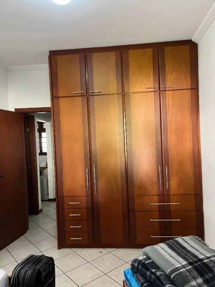 Casa, 3 quartos, 240 m² - Foto 4