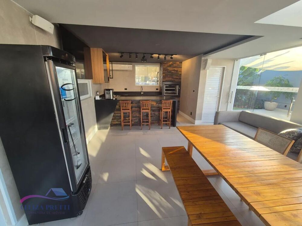 Casa, 4 quartos, 350 m² - Foto 2