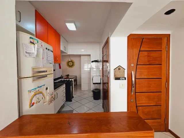 Apartamento à venda com 2 quartos, 100m² - Foto 3