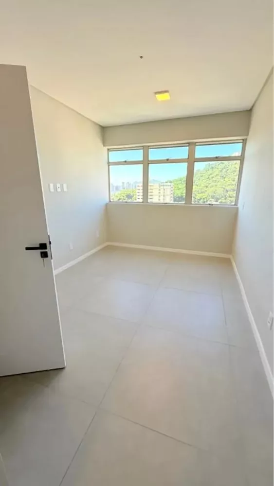 Apartamento, 3 quartos, 140 m² - Foto 4