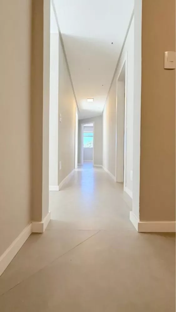Apartamento, 3 quartos, 140 m² - Foto 2