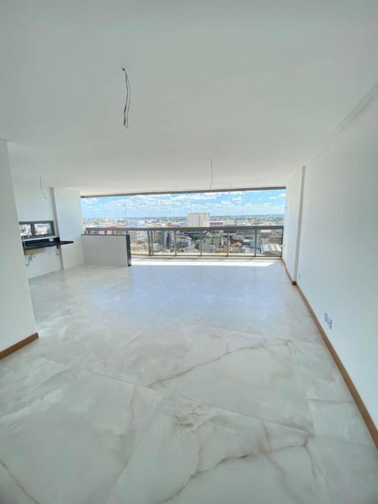 Apartamento à venda com 4 quartos, 155m² - Foto 1