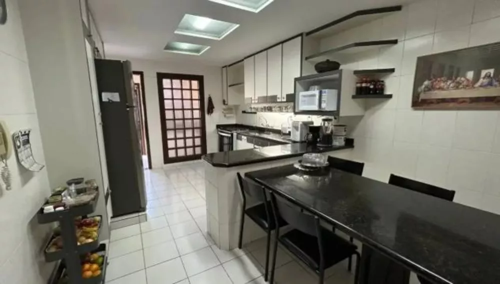 Casa, 3 quartos, 300 m² - Foto 2