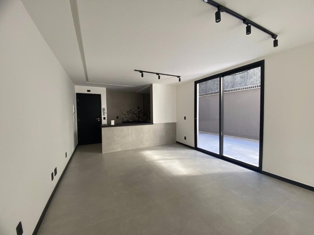 Apartamento à venda com 1 quarto, 38m² - Foto 2