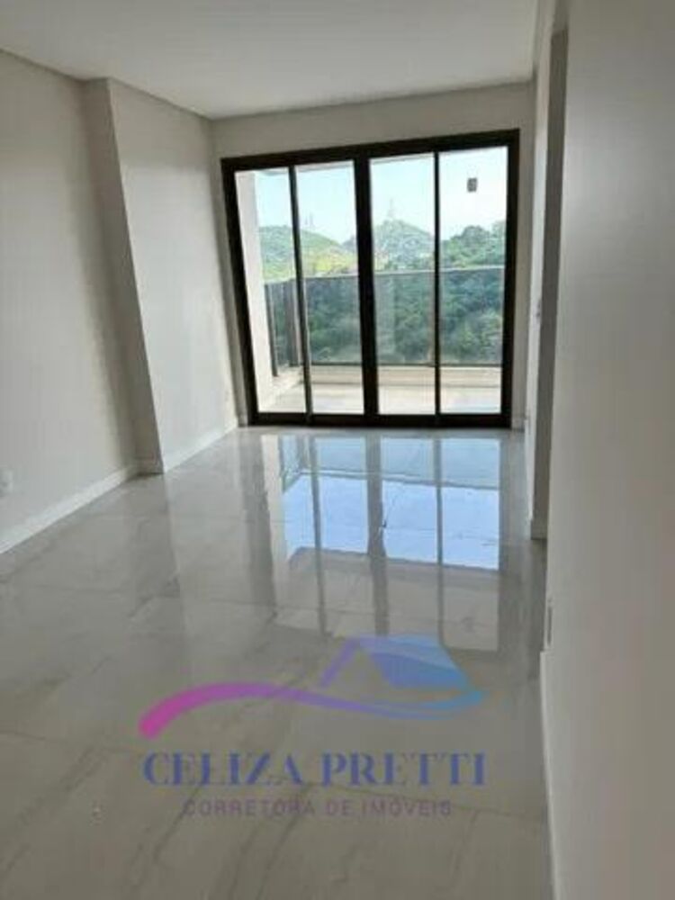 Apartamento à venda com 2 quartos, 70m² - Foto 1