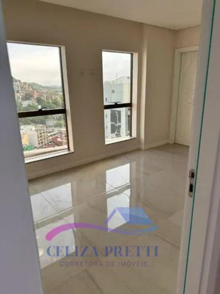 Apartamento à venda com 2 quartos, 70m² - Foto 2