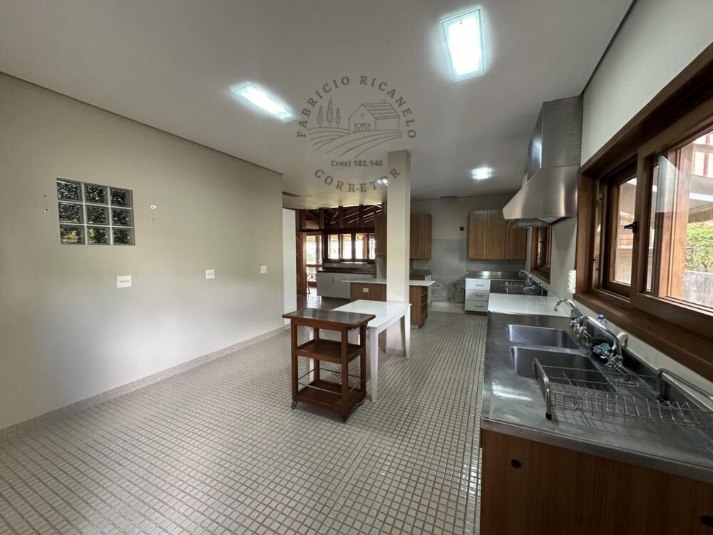 Casa de Condomínio à venda com 8 quartos, 7000m² - Foto 4