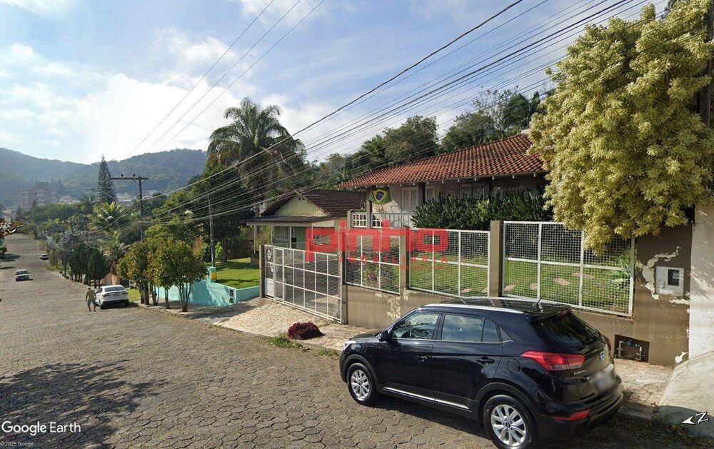 Casa, 3 quartos, 228 m² - Foto 2