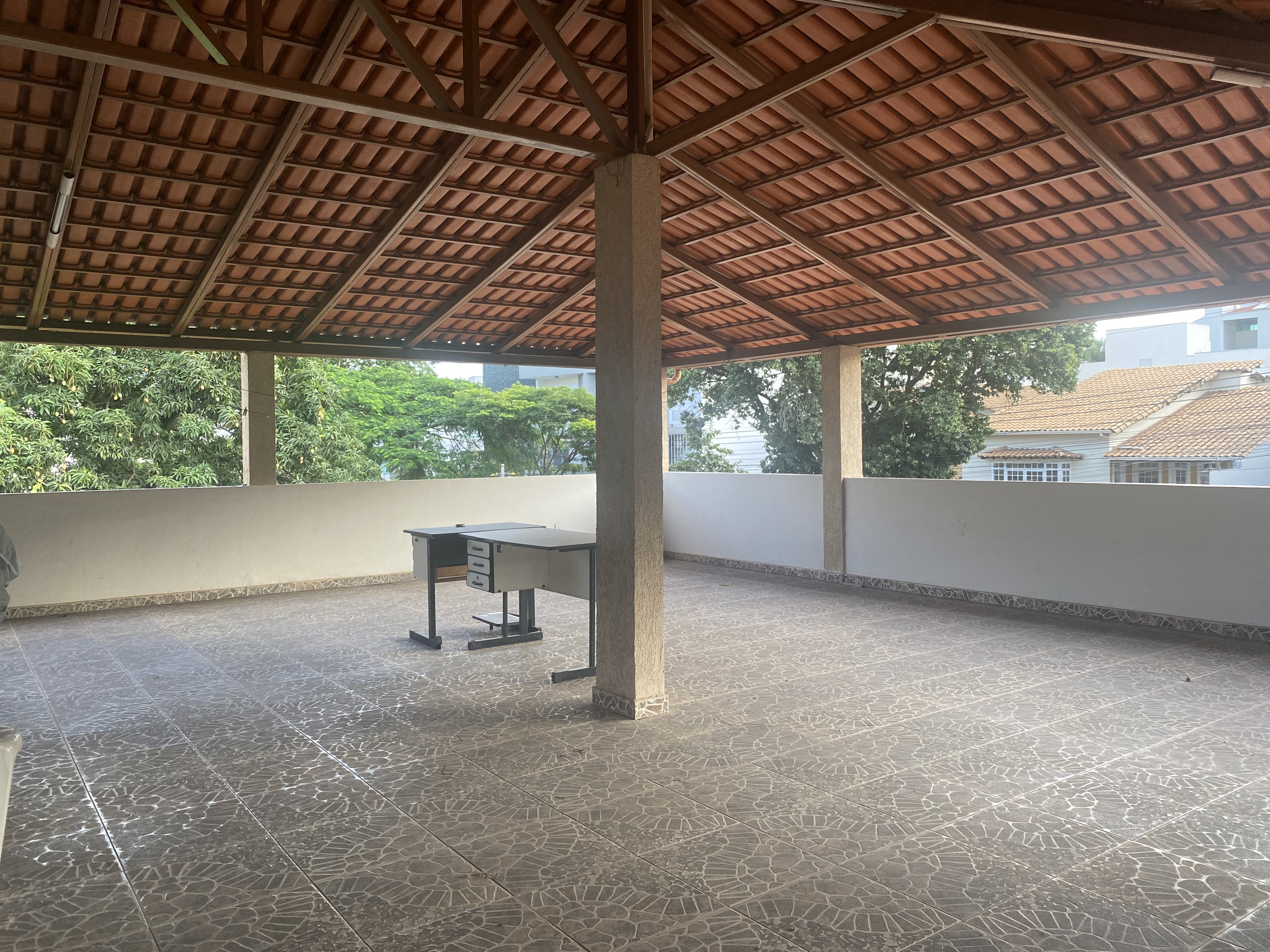 Casa à venda com 4 quartos, 250m² - Foto 11