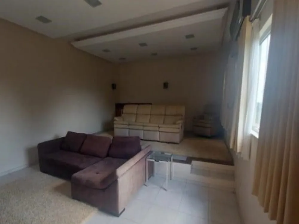 Chácara, 4 quartos, 5000 m² - Foto 1