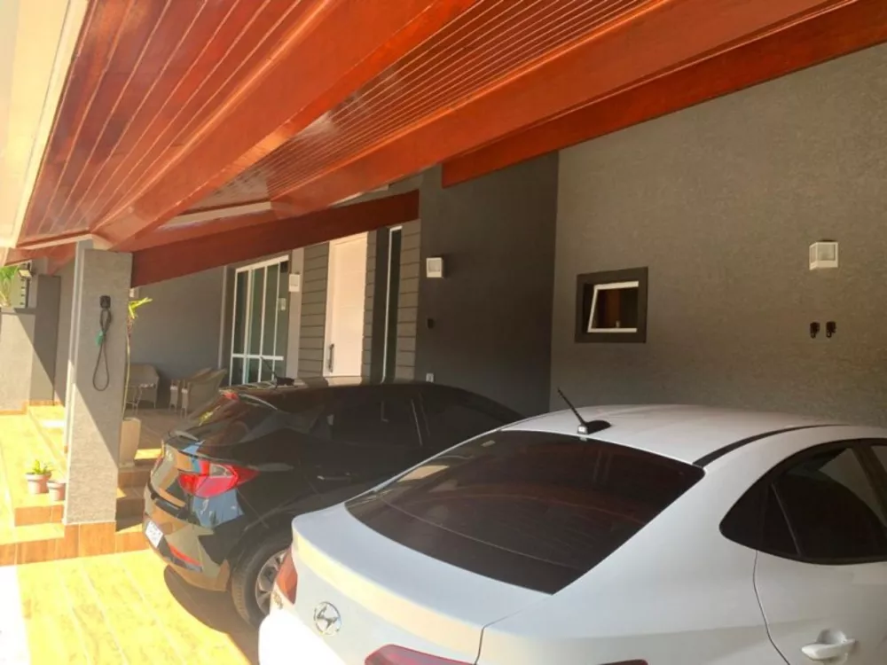 Casa à venda com 3 quartos, 640m² - Foto 3