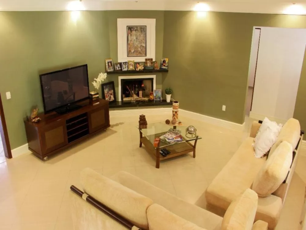 Chácara, 3 quartos, 1080 m² - Foto 2