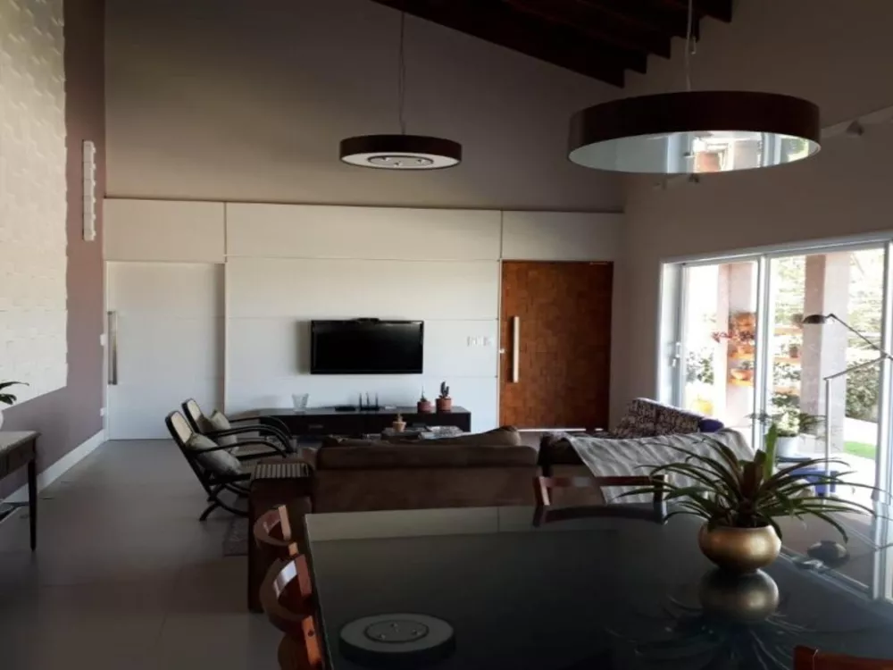 Casa à venda com 3 quartos, 700m² - Foto 37