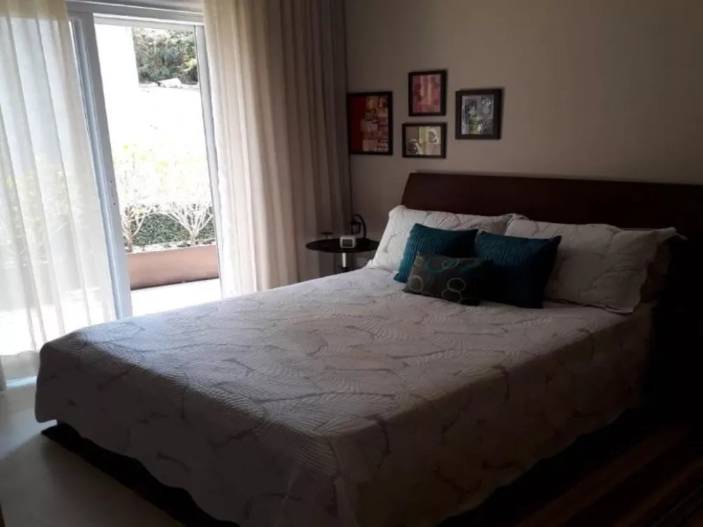 Casa à venda com 3 quartos, 700m² - Foto 65