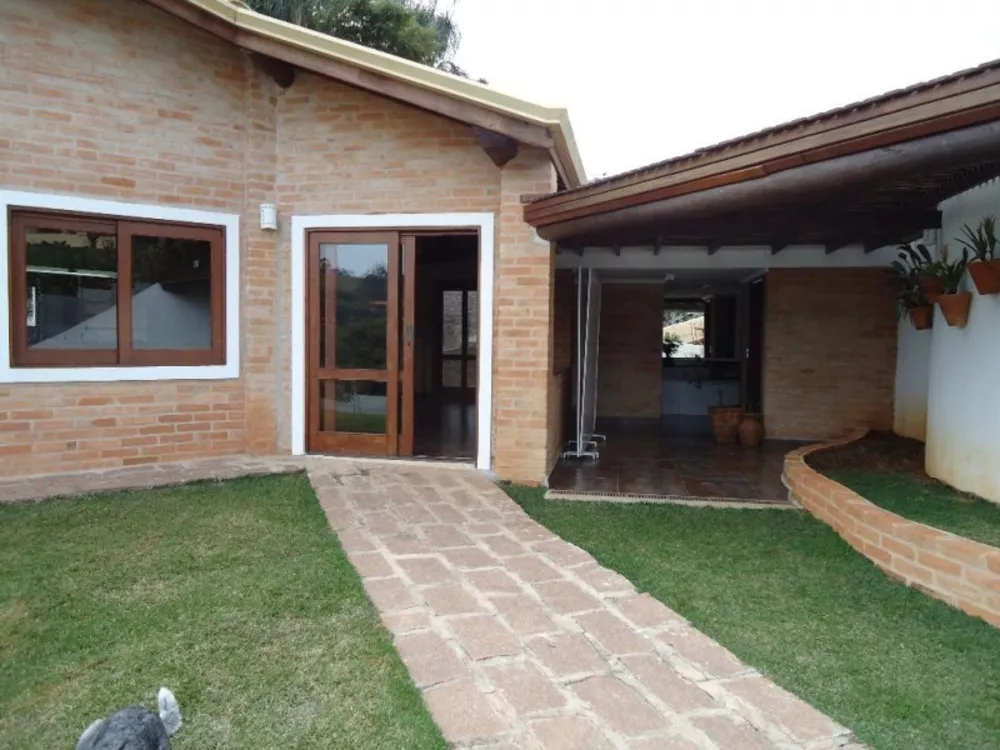 Casa à venda com 4 quartos, 1750m² - Foto 3