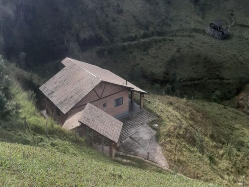 Sítio, 3 quartos, 4 hectares - Foto 1