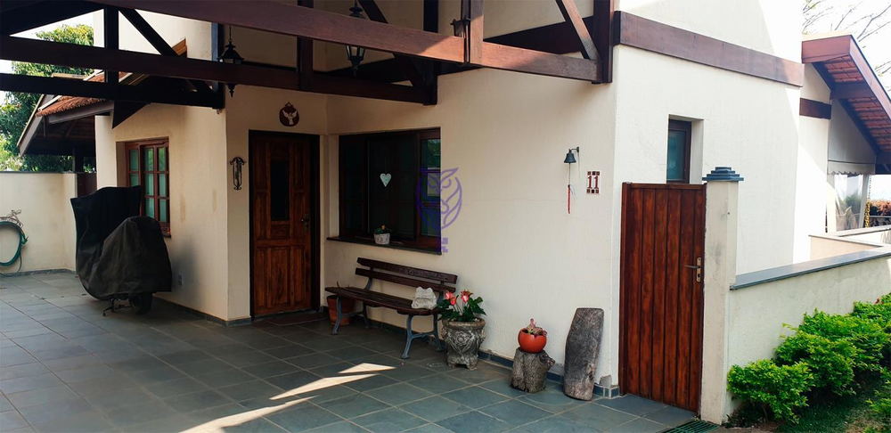Sobrado à venda com 3 quartos, 140m² - Foto 1