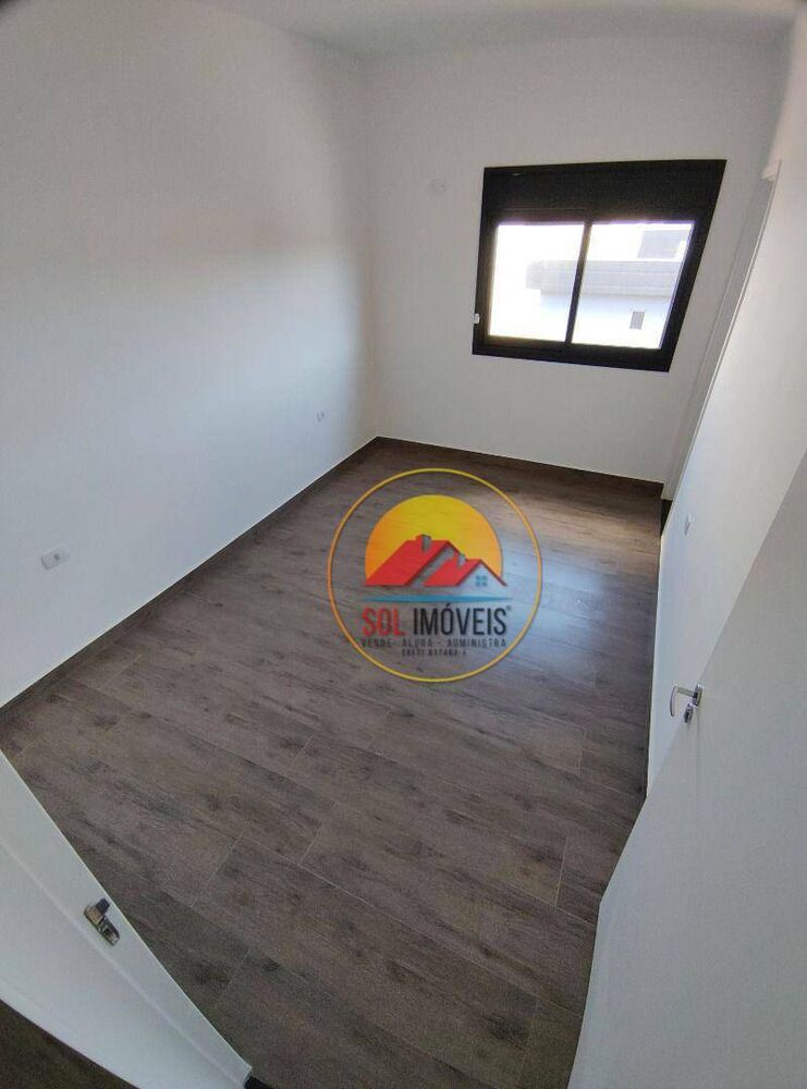 Casa, 3 quartos, 132 m² - Foto 1