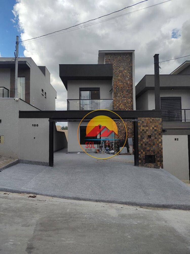 Casa, 3 quartos, 200 m² - Foto 1