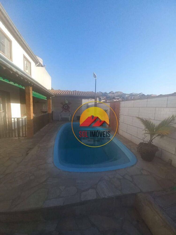 Casa, 3 quartos, 250 m² - Foto 13