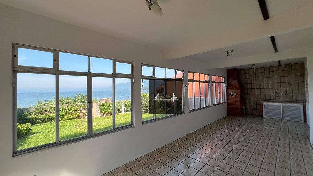 Casa, 3 quartos, 193 m² - Foto 2