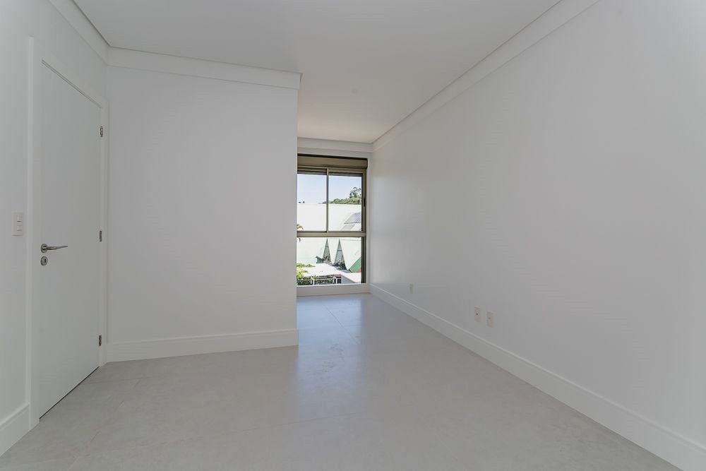 Apartamento à venda com 5 quartos, 269m² - Foto 2
