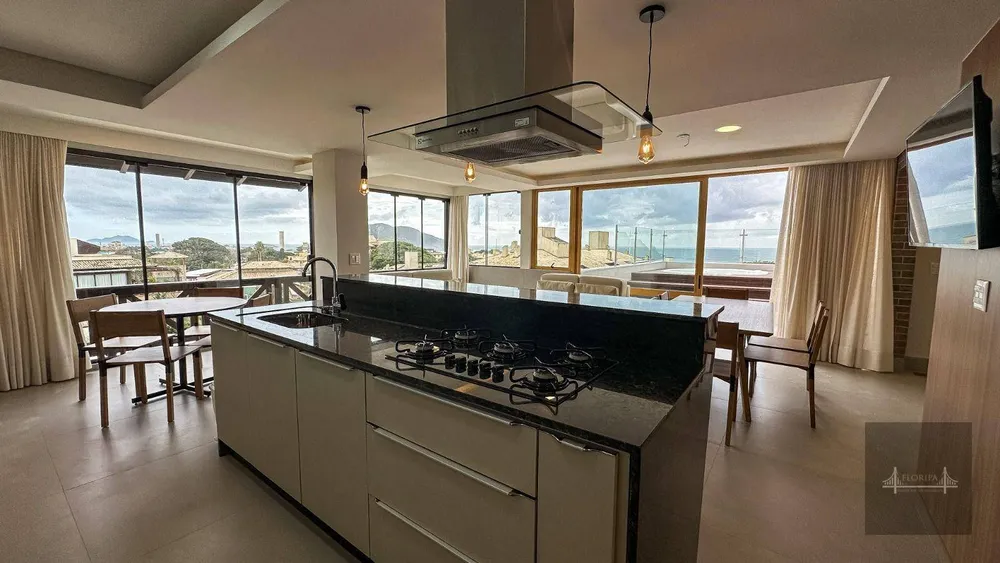 Cobertura, 8 quartos, 293 m² - Foto 2