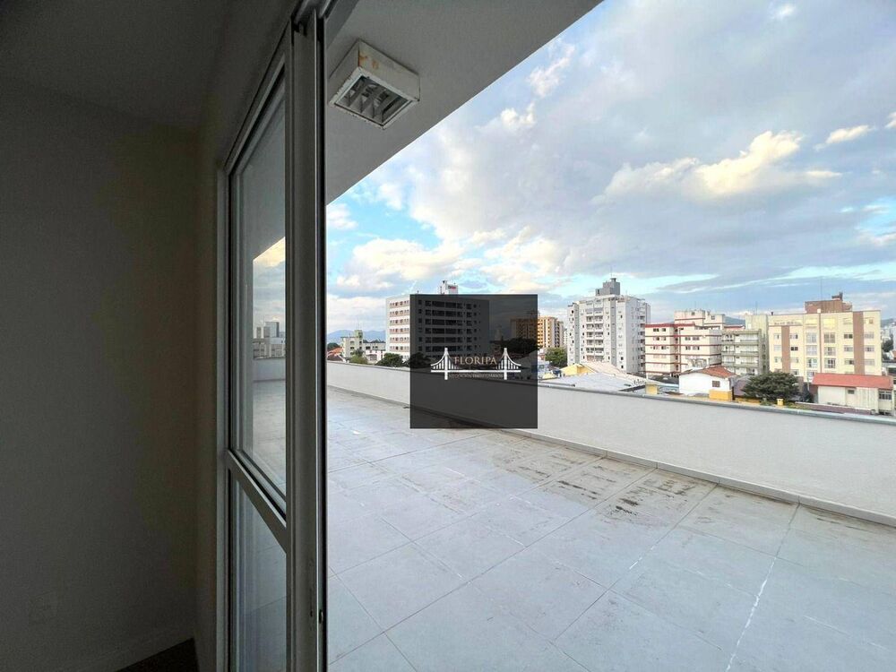 Cobertura, 3 quartos, 381 m² - Foto 2