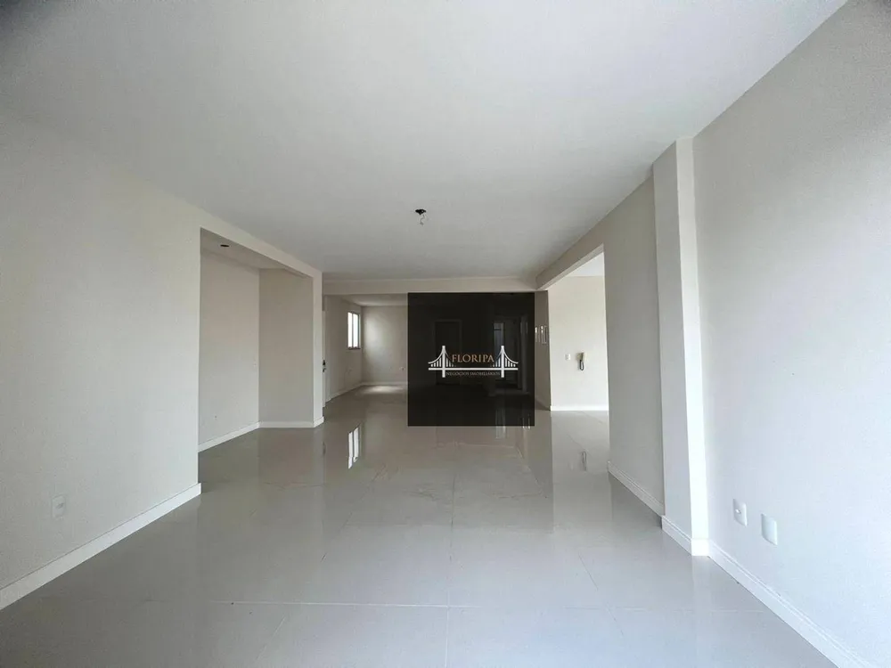 Cobertura, 3 quartos, 381 m² - Foto 4