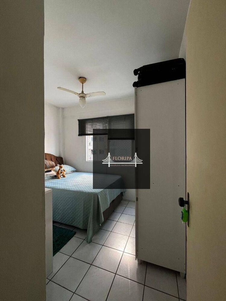 Apartamento à venda com 3 quartos, 67m² - Foto 3