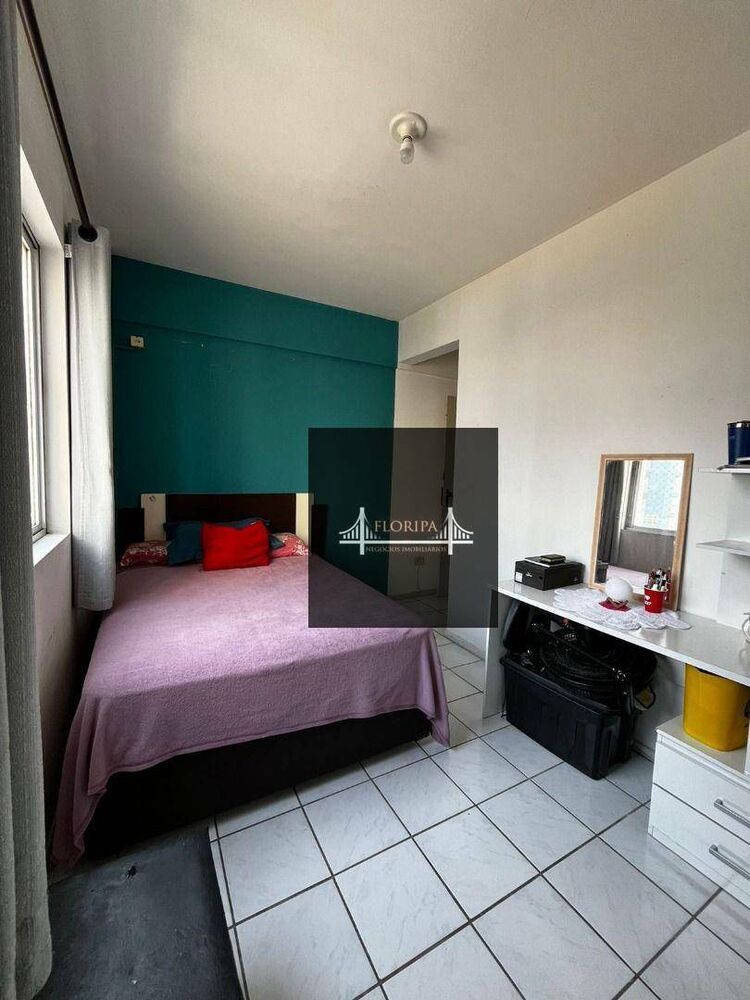 Apartamento à venda com 3 quartos, 67m² - Foto 2