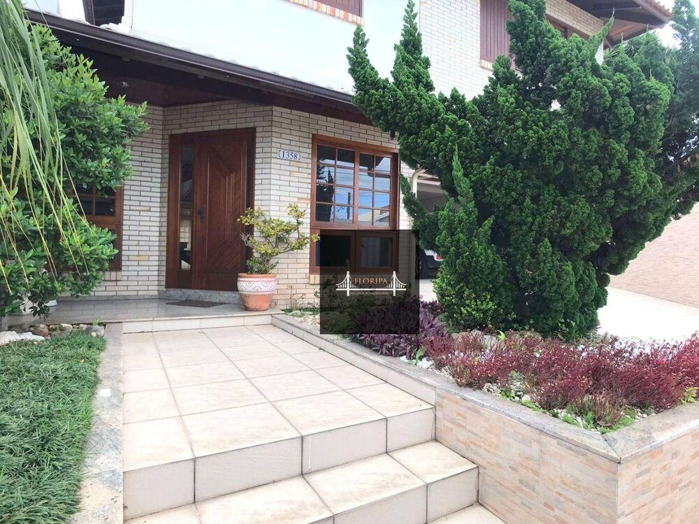 Casa, 4 quartos, 325 m² - Foto 2