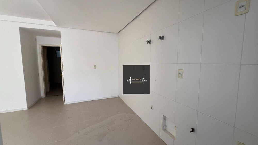 Apartamento à venda com 2 quartos, 77m² - Foto 3