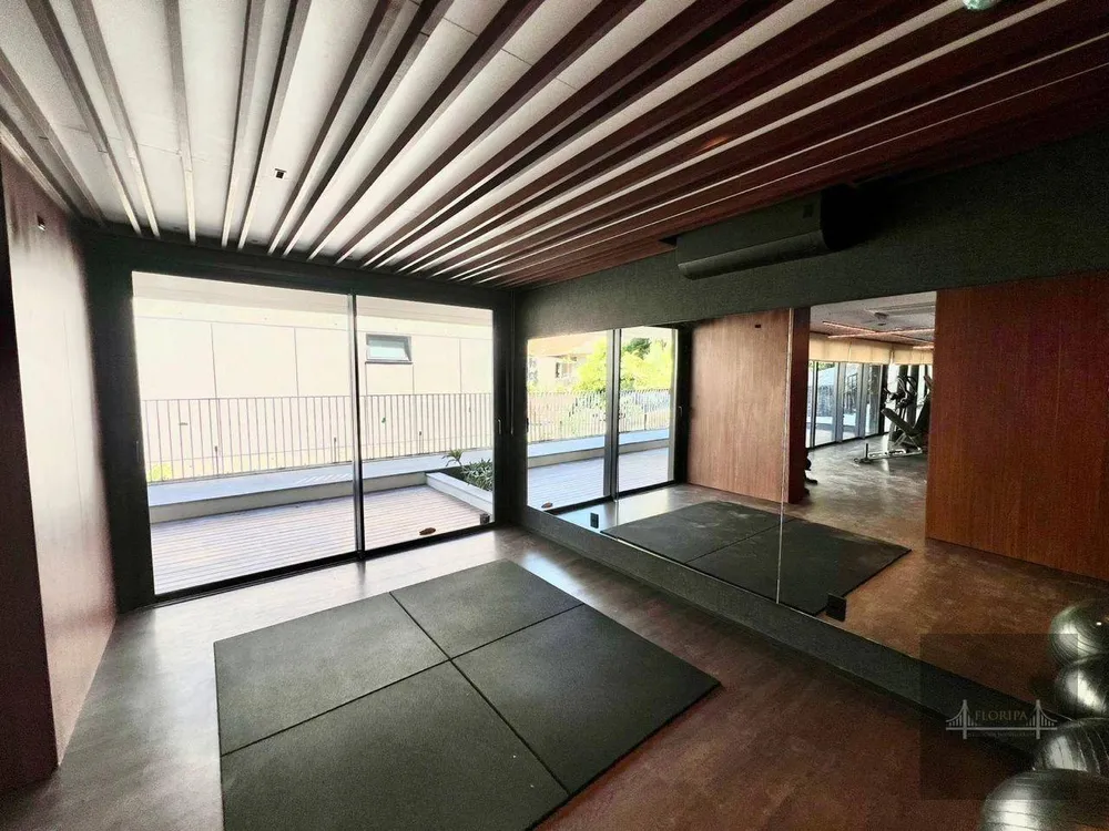Apartamento, 3 quartos, 231 m² - Foto 5