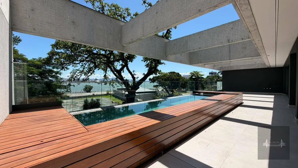 Apartamento, 3 quartos, 231 m² - Foto 1