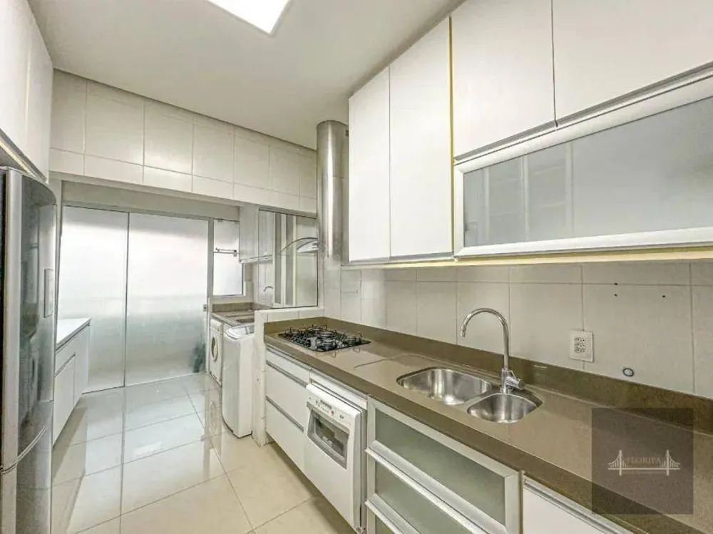 Cobertura, 3 quartos, 268 m² - Foto 11