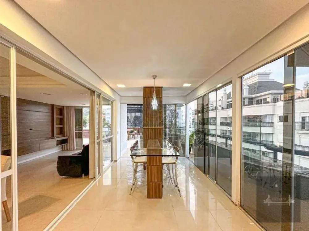 Cobertura, 3 quartos, 268 m² - Foto 8