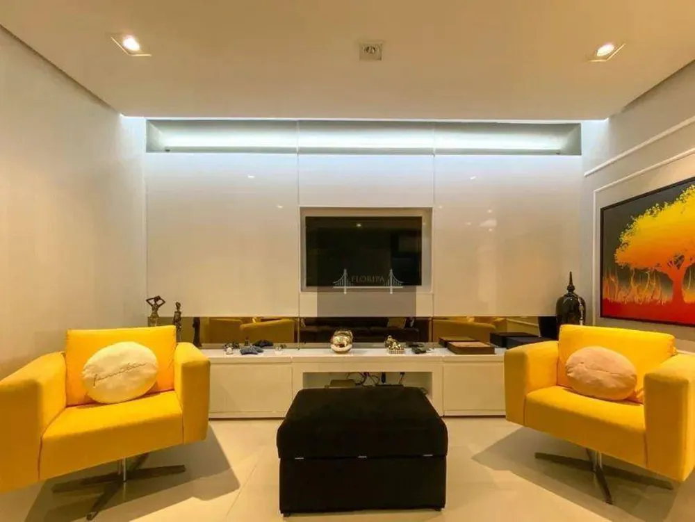 Apartamento, 3 quartos, 143 m² - Foto 1