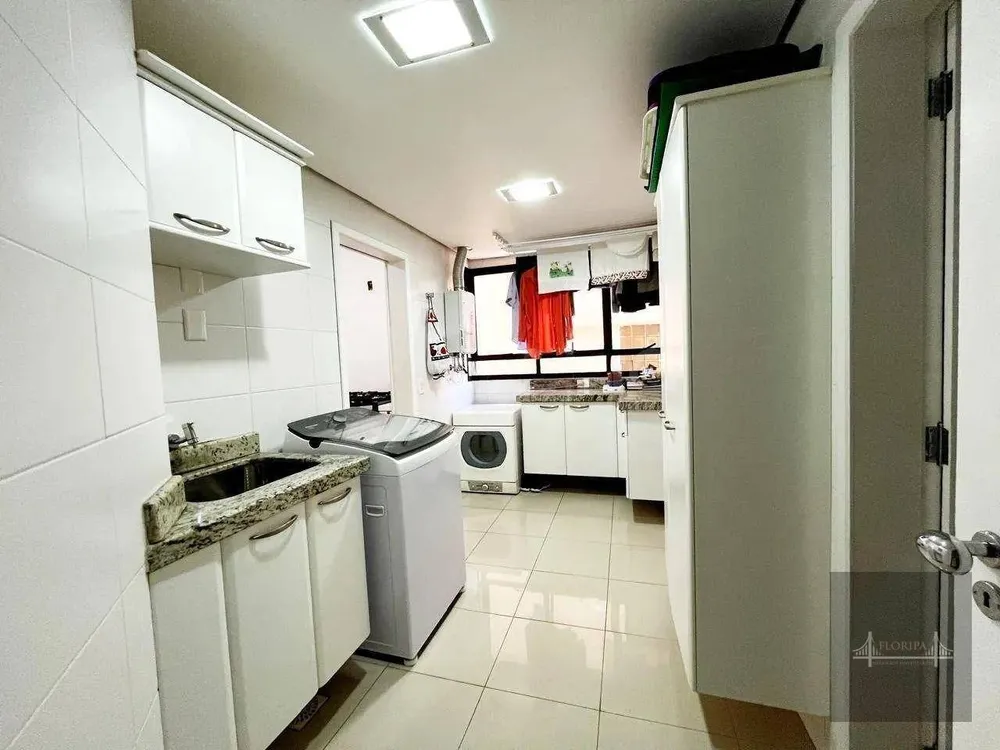 Apartamento, 3 quartos, 230 m² - Foto 4